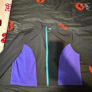 Activewear Women’s Under Armour Crop Zip-Up Jacket XL
